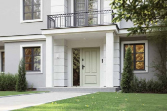 Najmodniejsze kolory drzwi zewnętrznych w 2025. Jakie trendy dominują