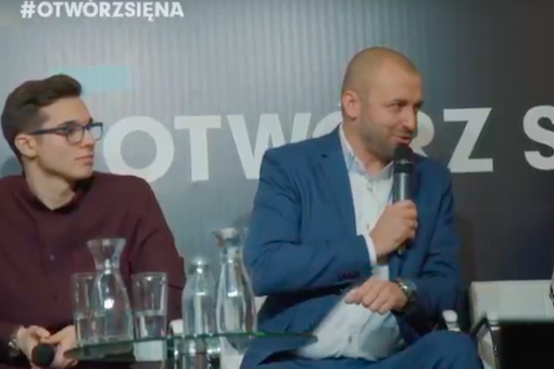 W szumie komunikacyjnym otwartość nie znika