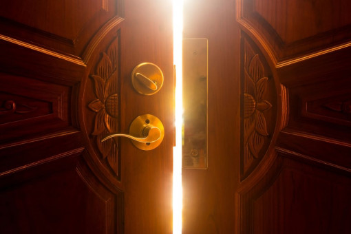 Drzwi na przestrzeni wieków i magia w nich zawarta